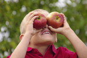 enfant_pomme